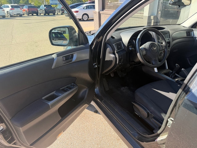 Used 2012 Subaru Forester 2.5X w/ Alloy Wheel Pkg AWD/4WD image 8