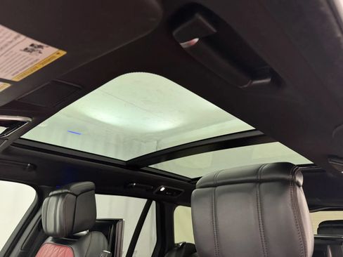 Used 2018 Land Rover Range Rover SV Autobiography Dynamic AWD/4WD image 11