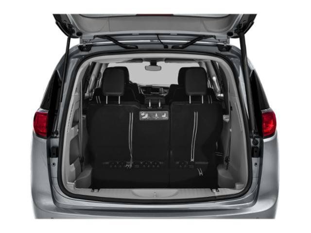 Used 2020 Chrysler Pacifica Limited FWD image 15