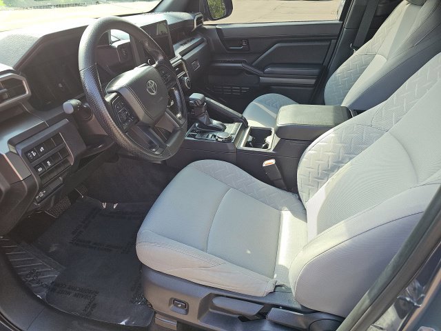 Certified 2025 Toyota Tacoma SR5 AWD/4WD image 12