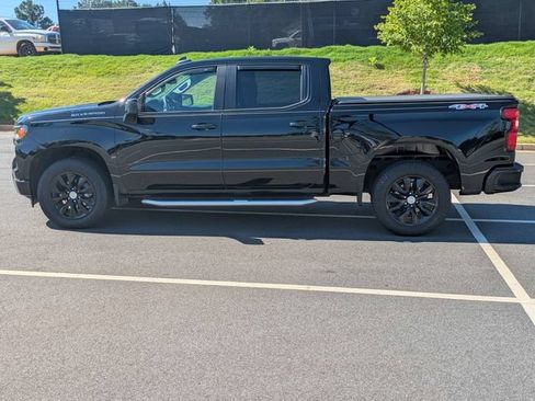 Used 2023 Chevrolet Silverado 1500 Custom AWD/4WD image 7