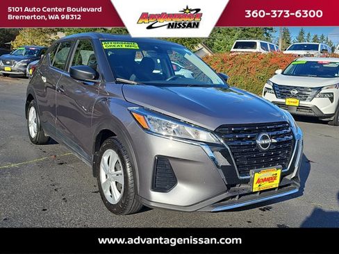 Used 2024 Nissan Kicks S image 7