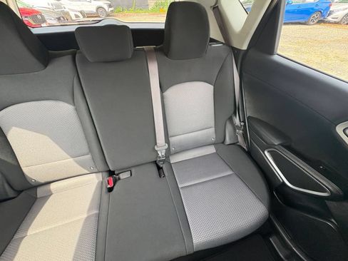 Used 2025 Kia Soul LX w/ LX Technology Package FWD image 35