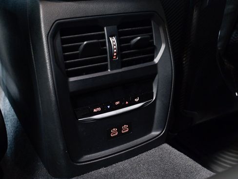Used 2022 BMW M3 w/ M Carbon Package RWD image 44