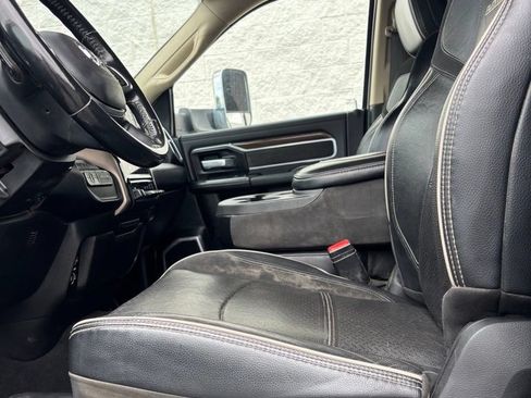 Used 2022 RAM 3500 Laramie AWD/4WD image 7