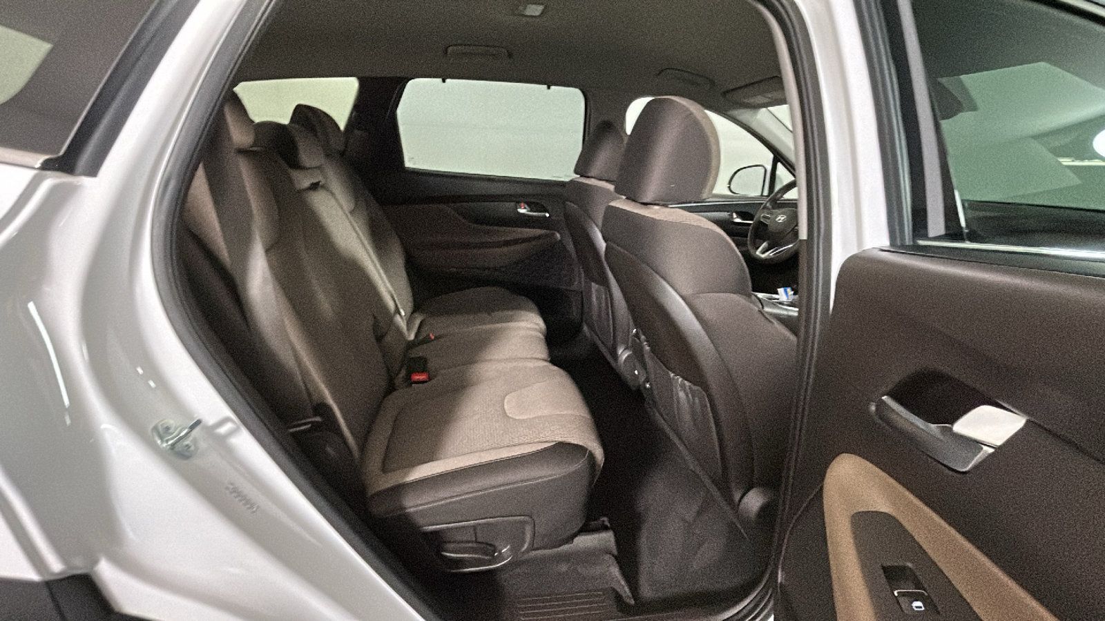 Used 2023 Hyundai Santa Fe SEL Convenience AWD/4WD image 34
