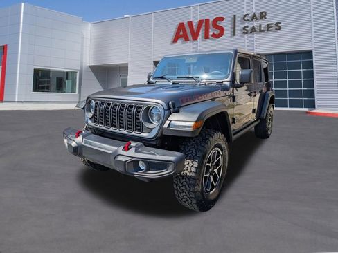 Used 2025 Jeep Wrangler Unlimited Rubicon w/ Convenience Group image 1