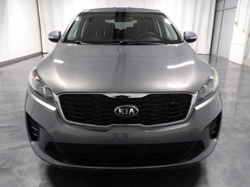 Used 2020 Kia Sorento AWD V6 image 3