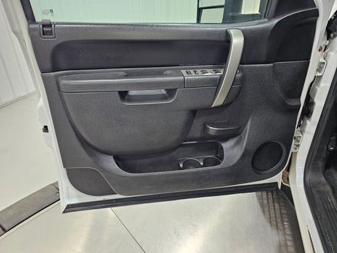 Used 2011 Chevrolet Silverado 1500 LT w/ All-Star Edition image 31