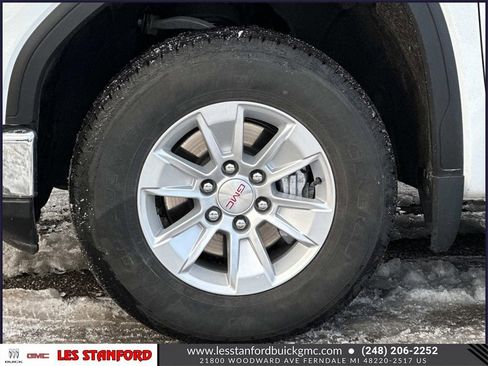 Certified 2024 GMC Sierra 1500 SLE w/ Preferred Package image 10