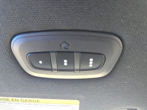 Used 2025 RAM 2500 Laramie image 25