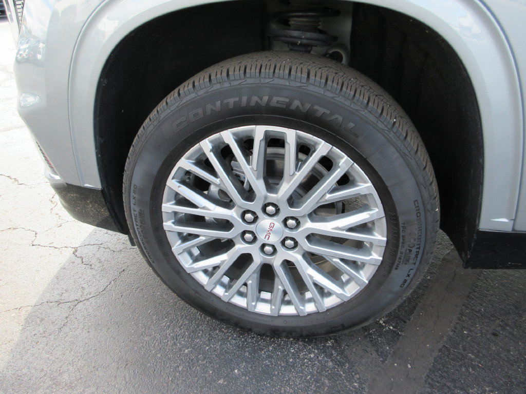 Certified 2025 GMC Acadia Denali AWD/4WD image 15