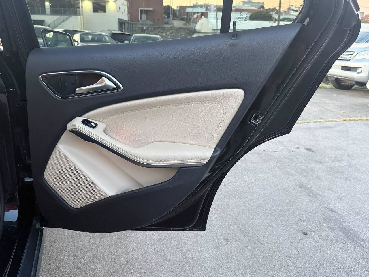 Used 2015 Mercedes-Benz GLA 250 4MATIC w/ Premium Package image 27