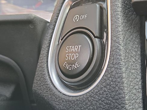 Used 2017 BMW M2 image 24