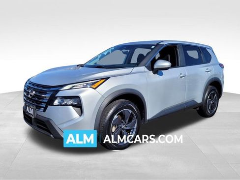 Used 2024 Nissan Rogue SV image 1