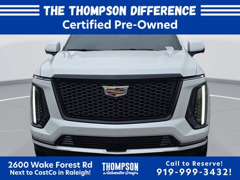 Certified 2025 Cadillac Escalade ESV Sport Platinum AWD/4WD image 8