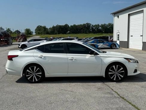 Used 2020 Nissan Altima 2.5 SR FWD image 8
