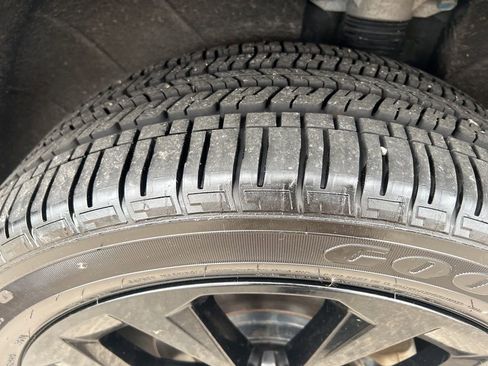 Used 2023 Kia Sorento SX image 46