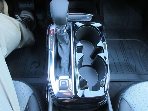 New 2026 Chevrolet Trax LT w/ LPO, Blackout Package image 27