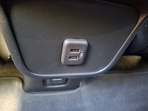 Certified 2023 Chevrolet Equinox LT AWD/4WD image 12