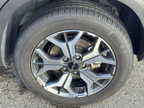 Used 2023 Kia Seltos EX image 13