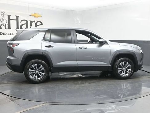 New 2026 Chevrolet Equinox LT w/ Safety and Technology Package FWD image 15