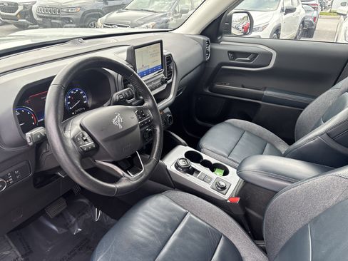 Used 2022 Ford Bronco Sport Outer Banks w/ Tech Package image 22