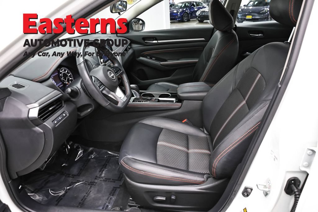 Used 2023 Nissan Altima 2.5 SR FWD image 16