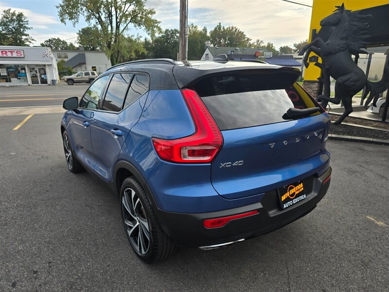 Used 2020 Volvo XC40 T5 R-Design w/ Protection Package Premier AWD/4WD image 2
