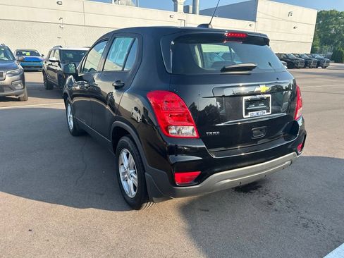 Used 2020 Chevrolet Trax LS w/ LPO, Protection Package FWD image 7