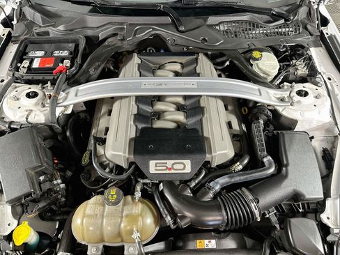 Used 2016 Ford Mustang GT Premium w/ Equipment Group 401A RWD image 30