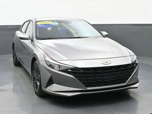 Certified 2023 Hyundai Elantra SEL image 8