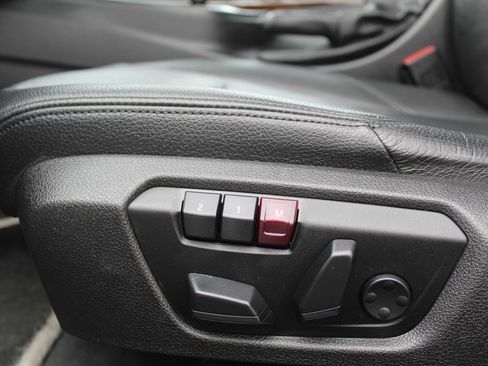 Used 2014 BMW 328i xDrive XI SULEV image 12