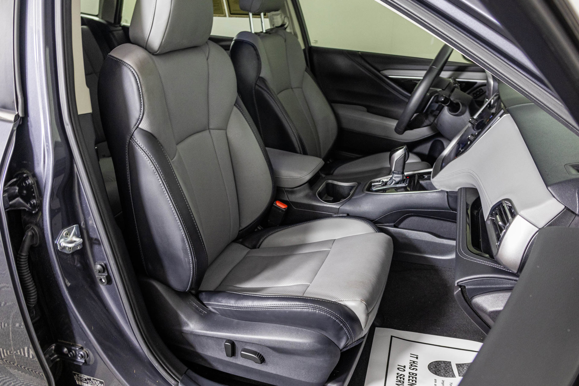 Used 2024 Subaru Outback Limited AWD/4WD image 45