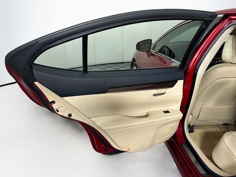 Used 2015 Lexus ES 350 w/ Luxury Package FWD image 27
