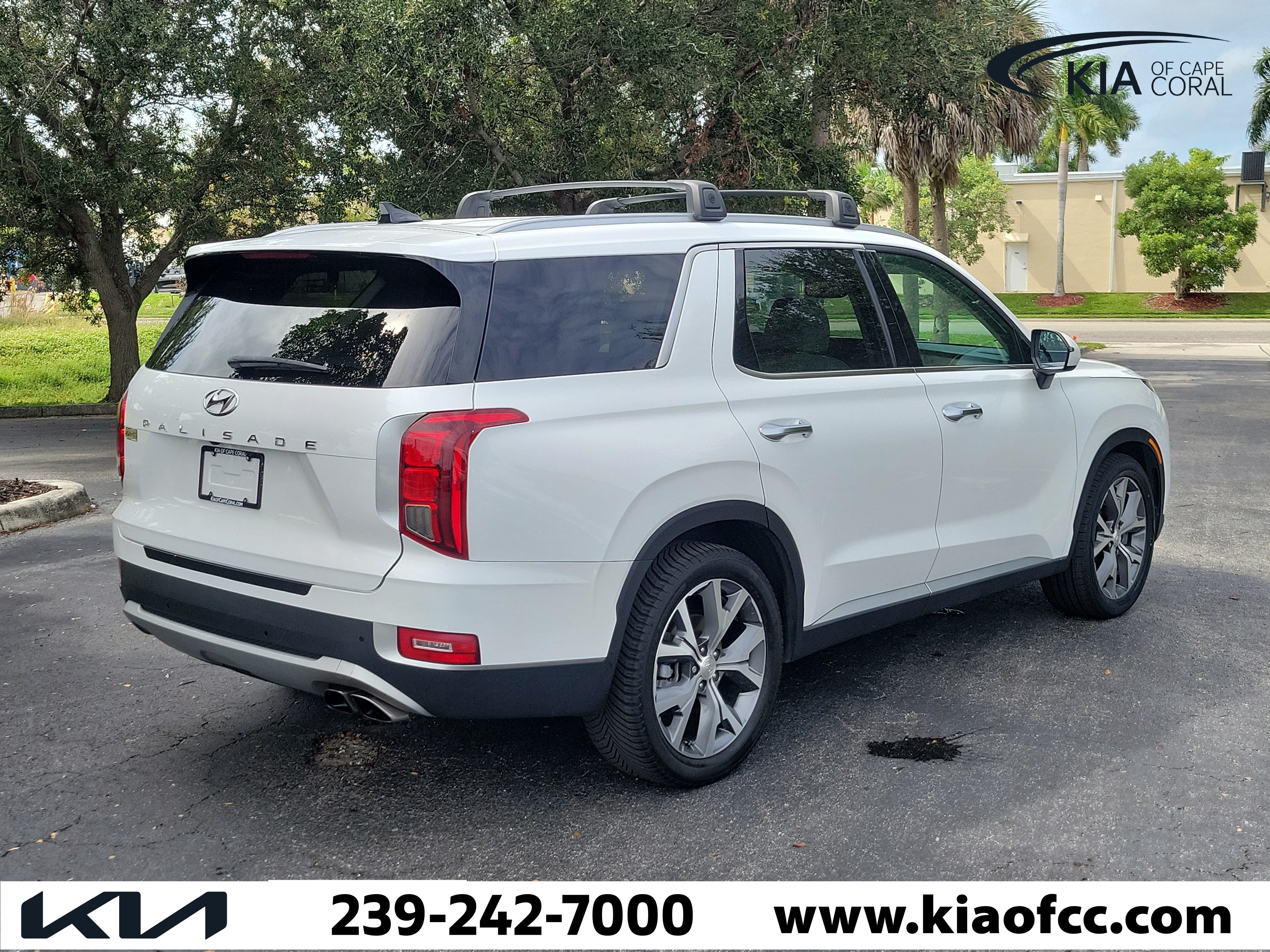 Used 2022 Hyundai Palisade SEL w/ 8P Bench Seat Package FWD image 6