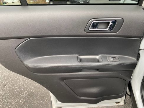 Used 2014 Ford Explorer 4WD Police Interceptor w/ Ready For The Road Package image 19