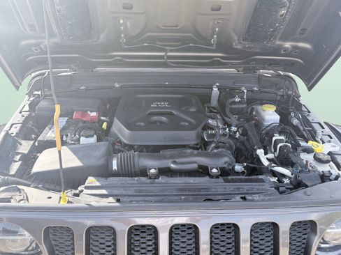 Used 2021 Jeep Wrangler Unlimited Rubicon image 15