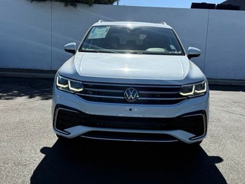 Used 2022 Volkswagen Tiguan SEL R-Line AWD/4WD image 3