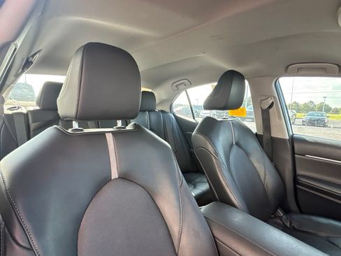 Used 2023 Toyota Camry XSE FWD image 17