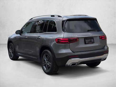 New 2025 Mercedes-Benz GLB 250 image 9