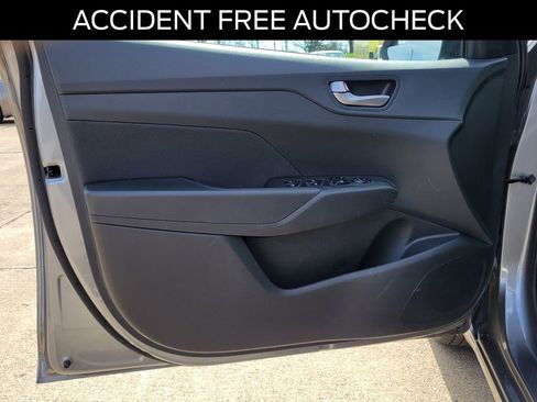 Used 2022 Hyundai Accent SEL FWD image 17