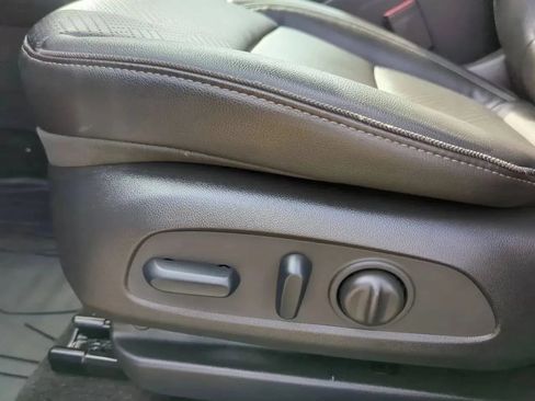 Used 2023 Buick Encore GX Essence w/ Experience Buick Package FWD image 11