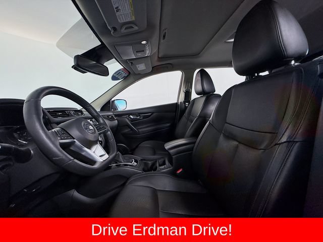 Used 2022 Nissan Rogue Sport SL w/ Premium Package AWD/4WD image 6