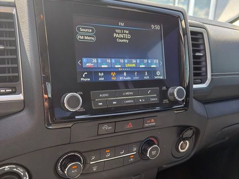 Used 2024 Nissan Frontier SV w/ Tow Package AWD/4WD image 13