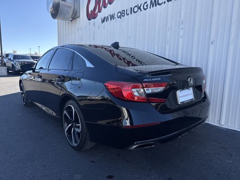 Used 2019 Honda Accord Sport image 10