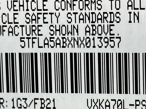 Used 2022 Toyota Tundra SR5 w/ Convenience Package image 31