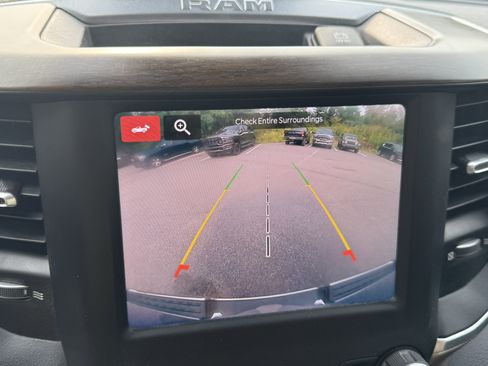 Used 2022 RAM 1500 Laramie AWD/4WD image 29