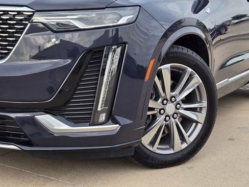 Certified 2025 Cadillac XT6 Premium Luxury image 7