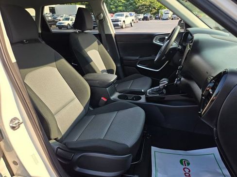 Used 2023 Kia Soul FWD image 20